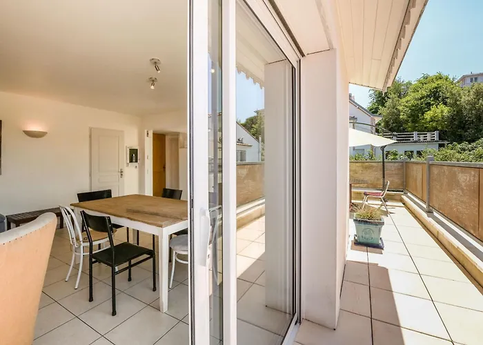 Apartment Balsamo 8 *